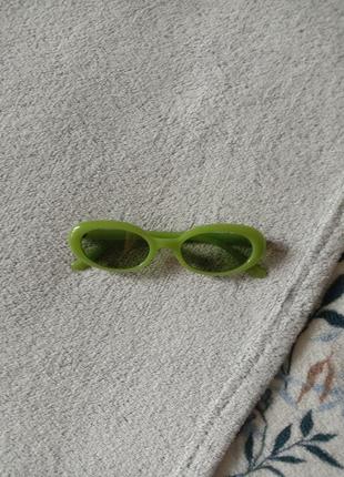 Зеленые овальные очки2 фото