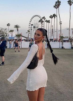 Белая пляжная туника женская с вырезом на спине