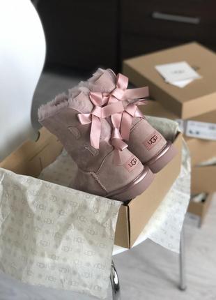 Ugg bailey bow 2 dusk женские зимние розовые угги, замшевые сапоги уги10 фото