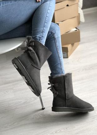 💞ugg bailey bow 2 grey💞женские кожаные зимние уги, сапоги серые угги.4 фото