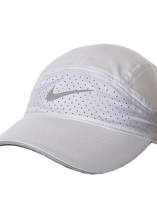 Мужская бейсболка nike u aero dfadv tlwnd elt cap белый misc (bv2204-100)