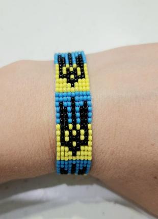 Браслеты из бисера патриотические ручной работы8 фото