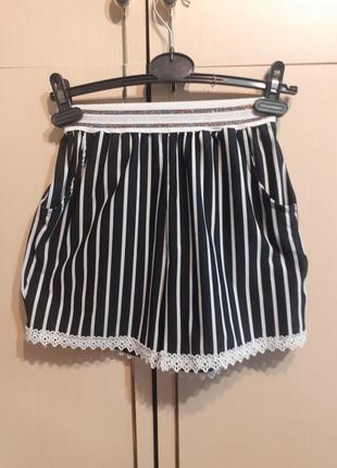 Шорты на резинке