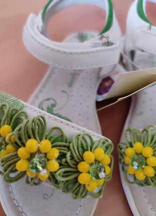 Босоножки b&g