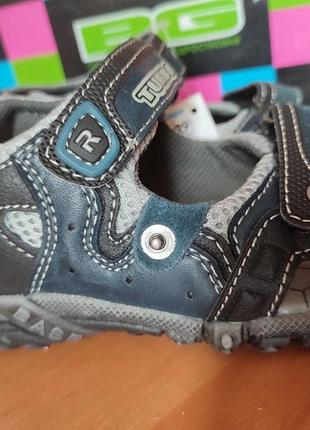 Сандалии b&g