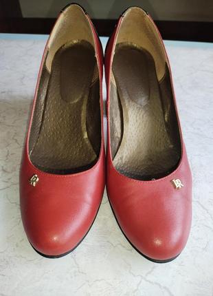 Красные туфли украинского производителя la rose2 фото