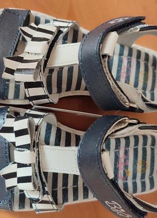 Босоножки b&g