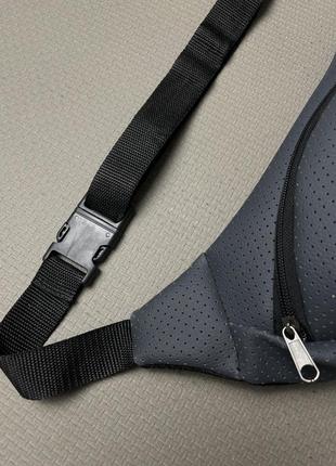 Сумка бананка з еко шкіри4 фото