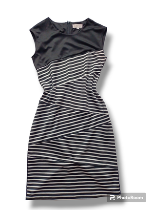 Платье сарафан (платье) mike is, черное в белую геометрическую полоску, без рукава, приталенное, по спине замок,размер xl