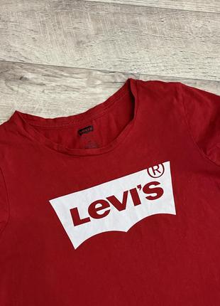 Футболка от levi’s