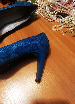 Неймовірно красиві трендові кожані бірюзові тигрові туфлі човники respect your self 37 шкіра кожа6 фото