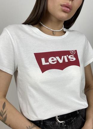 Оригінал! біла базова футболка з червоним лого levi’s2 фото