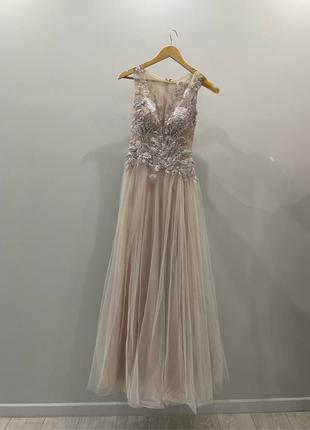 Платье свадебное/выпускное