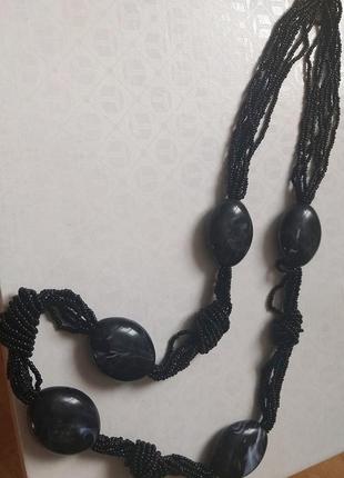 Ожерелье из обсидиана и бисера