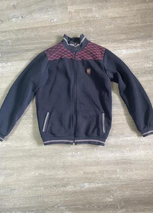 Светр  gucci теплый 146 см