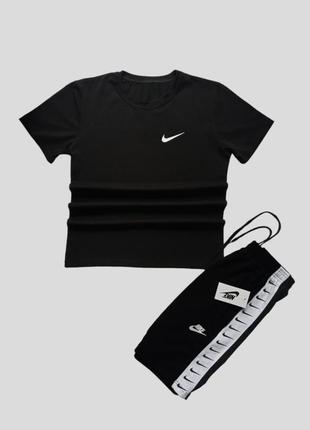 Літній чоловічий комплект nike футболка + шорти