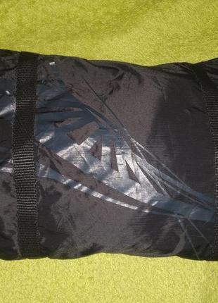 Куртка-дощовик,в сумці,оригінал