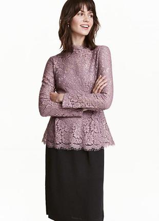 Оригинальный кружевной топ с баской от бренда h&m 0445472005 разм. xs