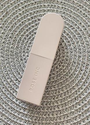 Роскошная кремовая помада rose inc в оттенке persuasive, 4g rose inc persuasive satin...