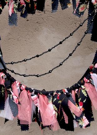 Декоративний вінок в готичному стилі чорно-рожевий декор фотозоны вінок на стіну весняний2 фото