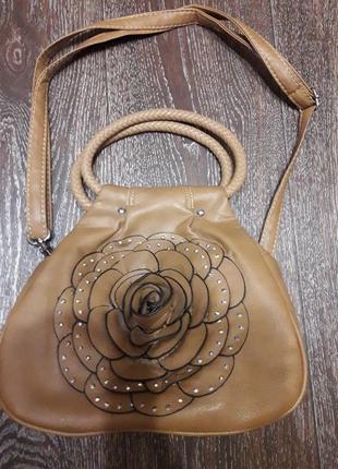 Стильна оригінальна сумка спереду квітка в стразиках.1 фото