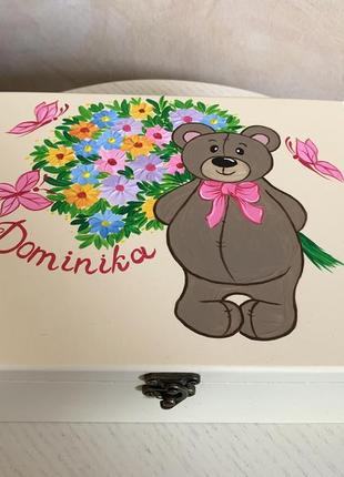 Іменна скринька для маленької людівчинки