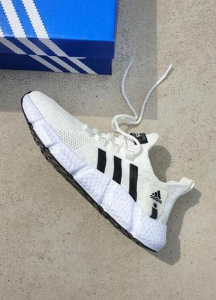 Лёгкие бельлые кроссовки для спорта adidas boost 2.0 белые мужские кроссовки adidas boost 2.0 для спорта