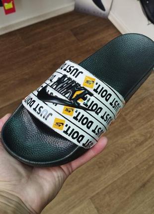 Мужские шлепанцы nike