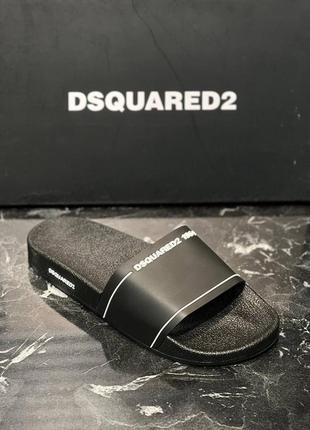 Шлепанцы в стиле dsquared2