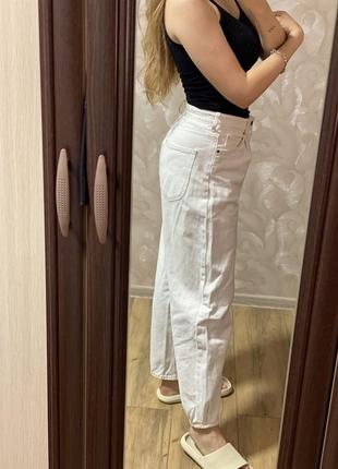 Великолепные белые джинсы h&amp;m3 фото