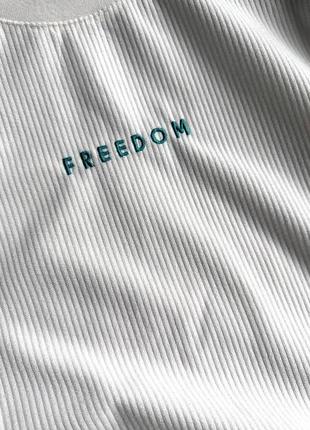 Мужская футболка бренд freedom белая / качественные мужские футболки на лето4 фото