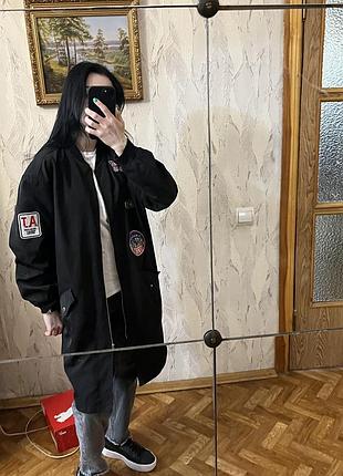 Бомбер ветровка удлиненная