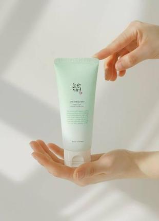 Гель-пенка для умывания
green plum refreshing cleanser