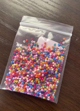 Цветной чокер разноцветный из бисера радуга тренд браслет яркий красочный на шею украшение