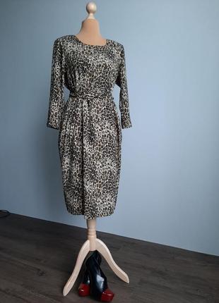 Потрясна сукня в стилю red valentino