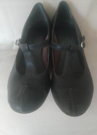 Туфлі шкіра розмір 38