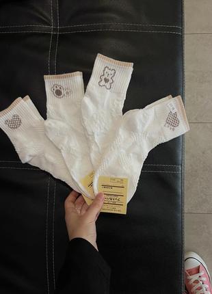 Шкарпетки білі з малюнками нові