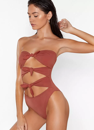 Сдельный слитный закрытый купальник nasty gal uk 8, s, 36, 44