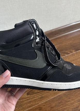Кроссовки сникерсы nike