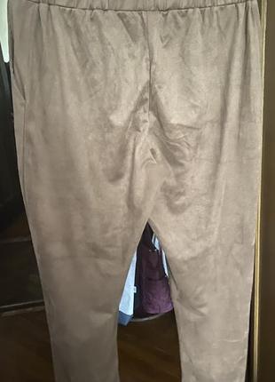 Брюки стрейчевые велюровые р. 48