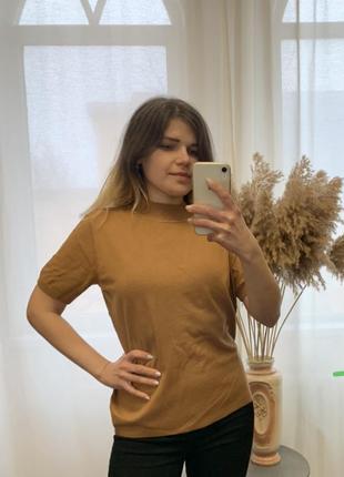 Водолазка с укорренным рукавом на размер м-l, gina карамельного горчичного цвета
