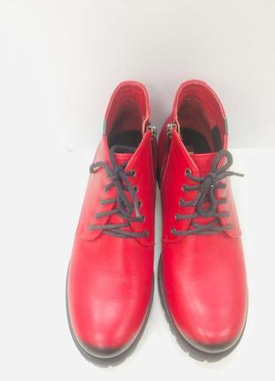 Супер красные ботинки2 фото