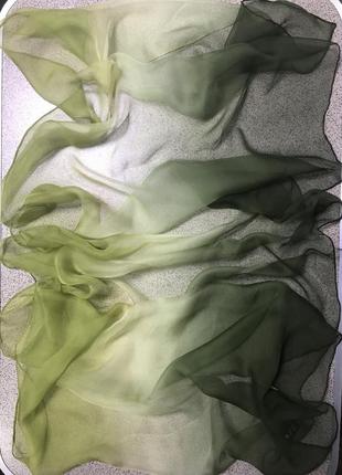 Прелестный градиентный палантин из натурального шелка