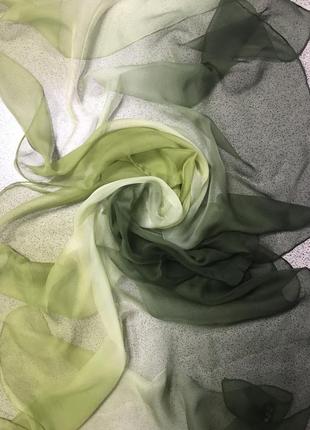 Прелестный градиентный палантин из натурального шелка