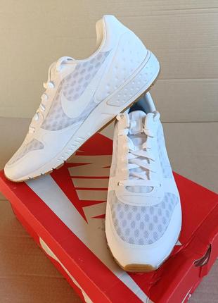 Кросівки nike nightgazer lw. нові з коробкою, оригінал.