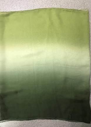 Прелестный градиентный палантин из натурального шелка