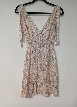 Шикарное платье в цветочный принт италия с рюшами волан оборки5 фото