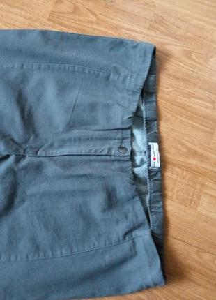 Стрейчевые брюки на резинке2 фото