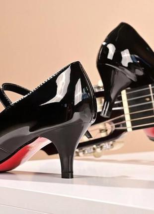 Черные лодочки классические туфли (небольшой каблук) підбори kitten heels6 фото