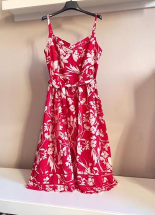 Натуральное, хлопковое красное платье в белый цветочный принт1 фото